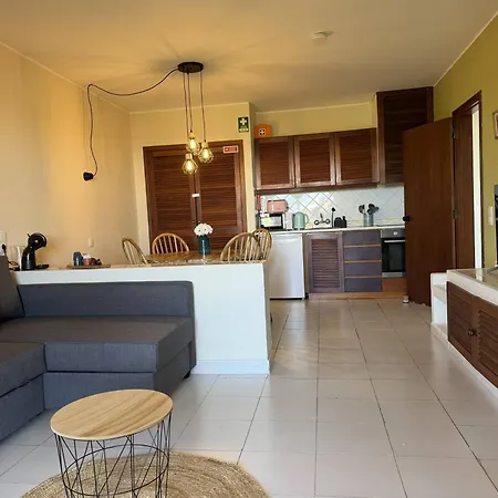 Authentic Apartment, 2 Lovely Private Balconies