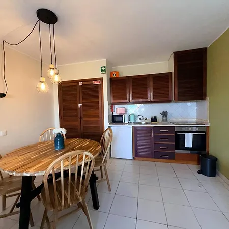 Authentic Apartment, 2 Lovely Private Balconies Albufeira